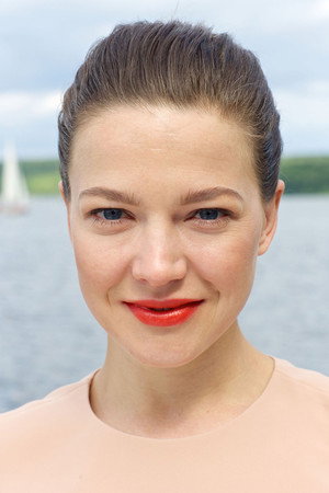 Hannah Herzsprung in Four Minutes