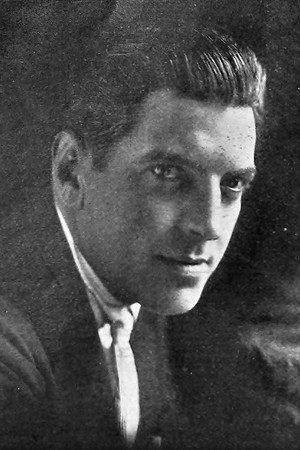 Alan Roscoe in The Sideshow