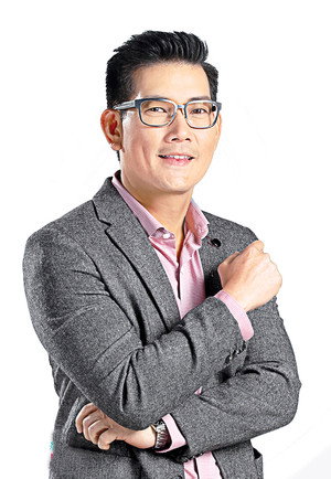 Richard Yap in You're Still The One