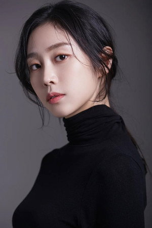Seo Ji-soo in The Cursed: Insatiable Desires