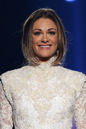 Jenny Skavlan in Burning