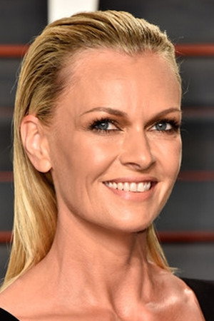 Sarah Murdoch in Head Over Heels