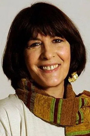 Mónica Galán in Don't Die Without Telling Me Where You're Going
