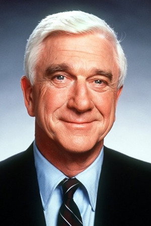 Leslie Nielsen in Scary Movie 3