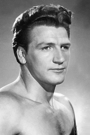 Joe Robinson in Ursus and the Tartar Princess