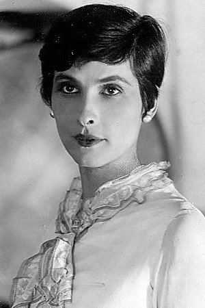 Sybille Binder in Das Dreimäderlhaus