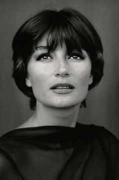 Anouk Aimée in 8