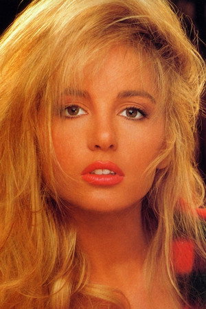 Suzi Simpson in Enemy Gold