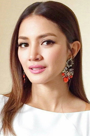 Nur Fazura in Wanita Terindah