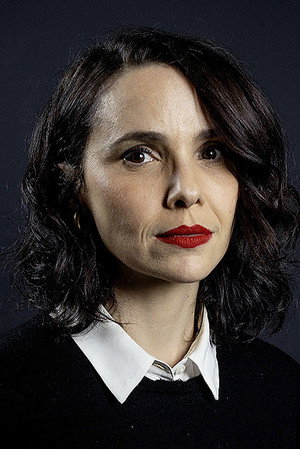 Débora Falabella in Primo Basílio