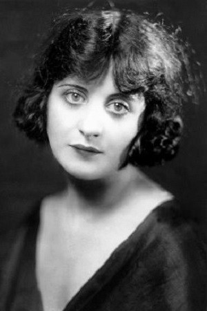 Margarita Fischer in The Devil's Assistant