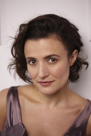 Lyndsey Marshal in No Pressure