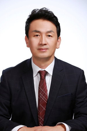 Cha Kwang-soo in Rosy Life