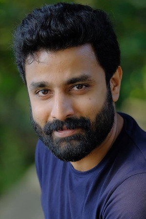Deepak Parambol in Rakshadhikari Baiju (Oppu)