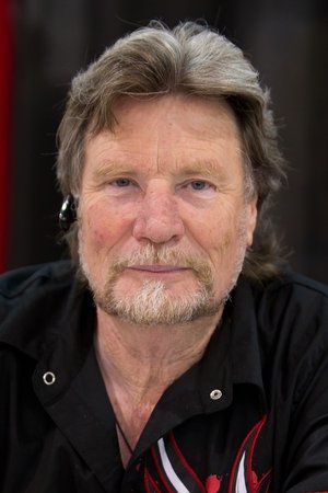 Vernon Wells in The Christmas Tapes