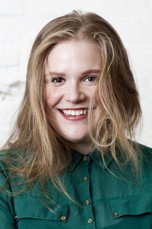 Stefanie Reinsperger in Four Minus Three