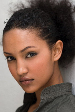 Sayat Demissie in Sara