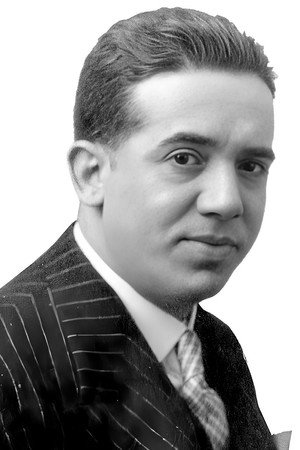 Joaquín Roa in The Nail