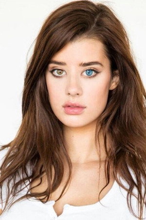 Sarah McDaniel in Super High