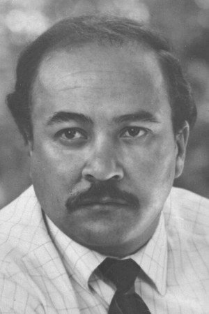 Ato Mukhamedzhanov in Luna Papa