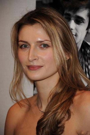 Véronica Novak in My Family and the Wolf