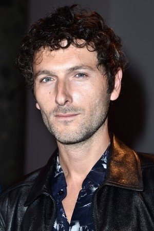 Simon Buret in Don't Worry, I'm Fine