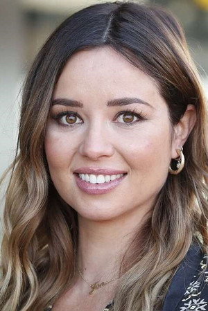 Dafne Fernández in Box 507