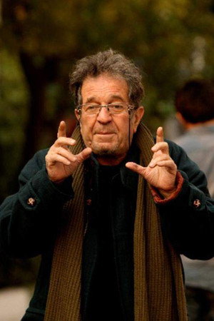 Dariush Mehrjui in Summit of the Wave