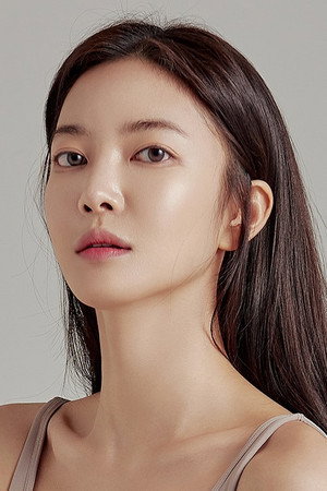 Kim Yun-jee in Welcome to the Guesthouse