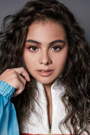 Sahila Hisyam in Risky Business
