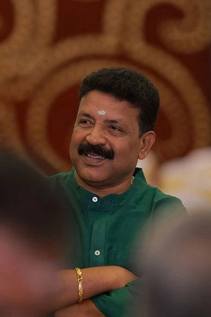 Suresh Chandra in Gladiators
