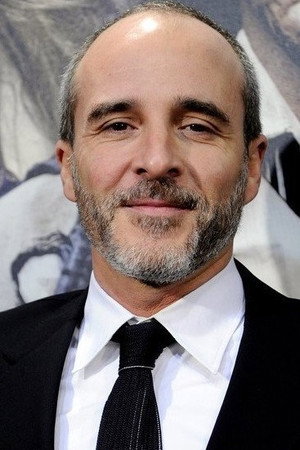 Fernando Guillén Cuervo in Corsarios del chip