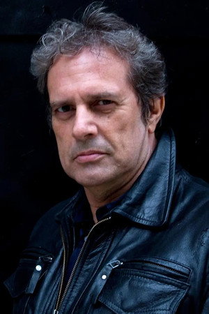 Adolfo Luxúria Canibal in Voice in Action - Mão Morta
