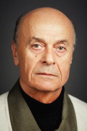 Mahir Özerdem in I'm Looking For My Mom