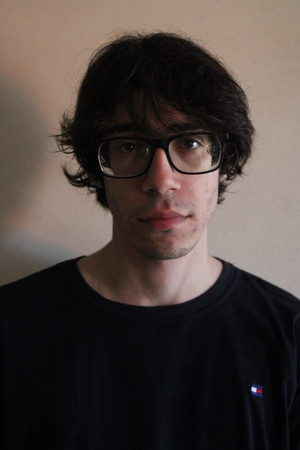 Vinícius Valentin in A Invasão