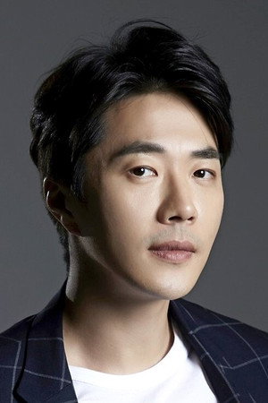 Kwon Sang-woo in 71  Into the Fire