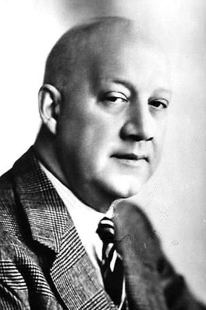 Alfred Drayton in A Scandal in Bohemia