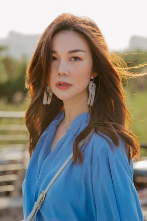 Thanh Hằng in Sister Sister
