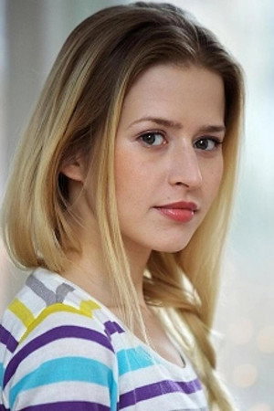 Janna Lisa Dombrowsky in Voyage to Agatis