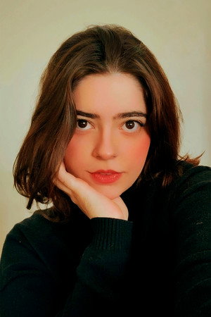 Laura Beatriz Silva de Freitas in EstátuaTito