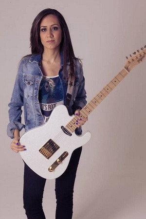 Lari Basilio in Lari Basilio - The Sound Of My Room