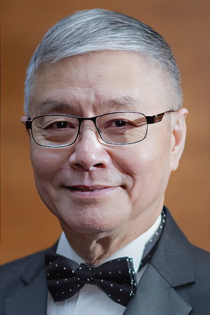 Franco Yuen in Havana Divas