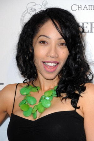 Kimberly Russell in Ghost Dad