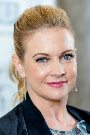 Melissa Joan Hart in Sabrina, Down Under