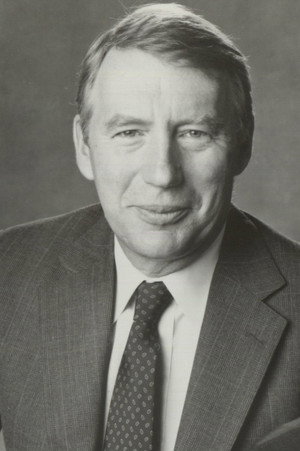 Robert MacNeil in An Empire of Reason