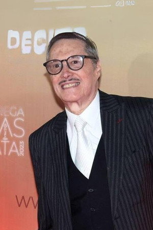 Pablo Ferrel in Laughing while on vacations