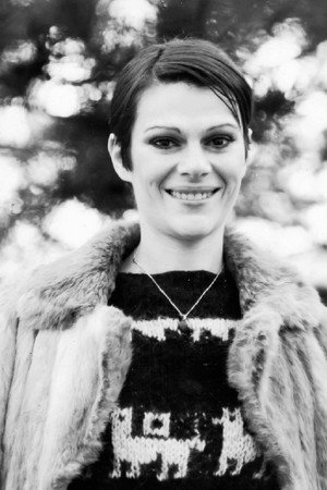 Dobrila Stojnić in Strawberries in the Throat