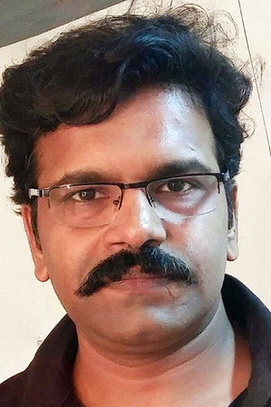 Hrishikesh Joshi in Harishchandrachi Factory