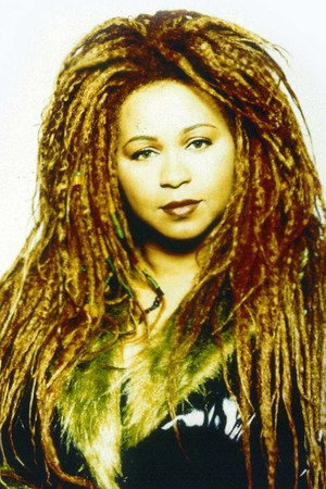 Rosie Gaines in Prince & The New Power Generation: Live At Glam Slam 1992