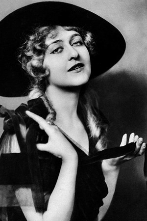 Alice Hechy in The Little Napoleon